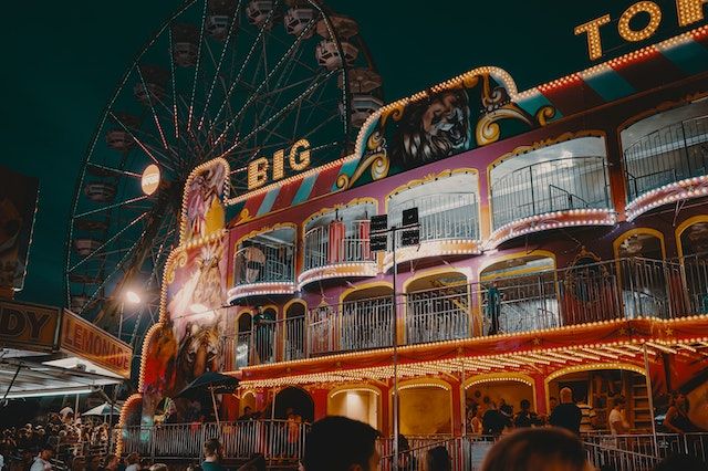 Fête foraine estivale